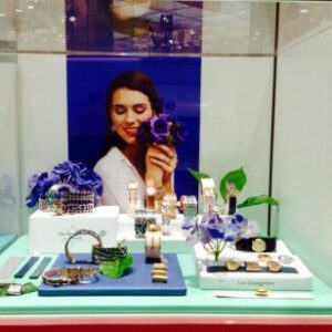 Vitrine de Printemps Bijouterie Vidal à Béziers. Photos : tous droits réservés : (articles L 335-2 et L 716-9 du CPI)