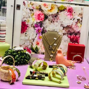 Toujours le Printemps à la Bijouterie/Horlogerie Vidal à Béziers. Photos : tous droits réservés : (articles L 335-2 et L 716-9 du CPI)