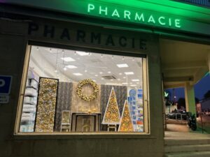 vitrine-de-noel-pharmacie-les-pennes-mirabeau-13