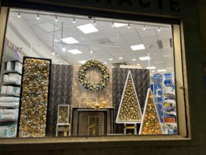 vitrine-de-noel-pharmacie-les-pennes-mirabeau-13