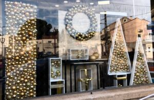 vitrine-de-noel-pharmacie-les-pennes-mirabeau-13