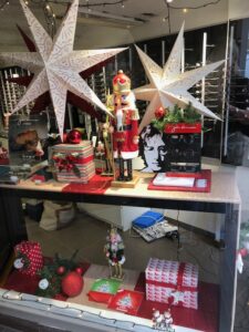 Vitrine de Noël opticien d'Eguilles (13)