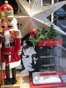 Vitrine de Noël opticien d'Eguilles (13)