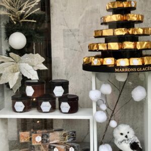Petite vitrine extérieure