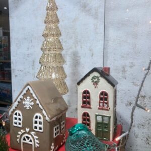 Mise en scène de la vitrine sur le thème de Noël